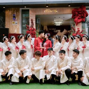 16 Weddings
