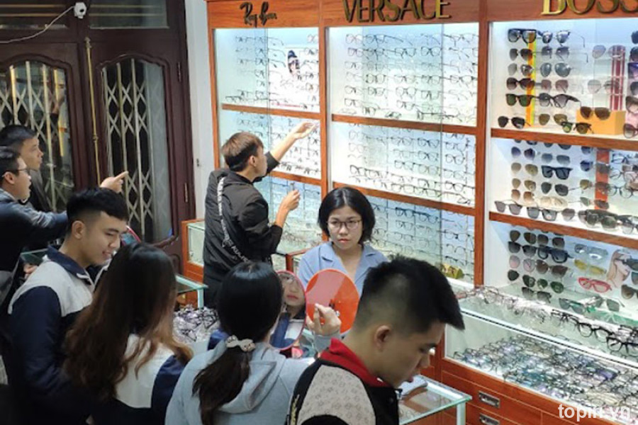 Kính Mắt Mặt Trời Vàng - 1/152 Lương Khánh Thiện
