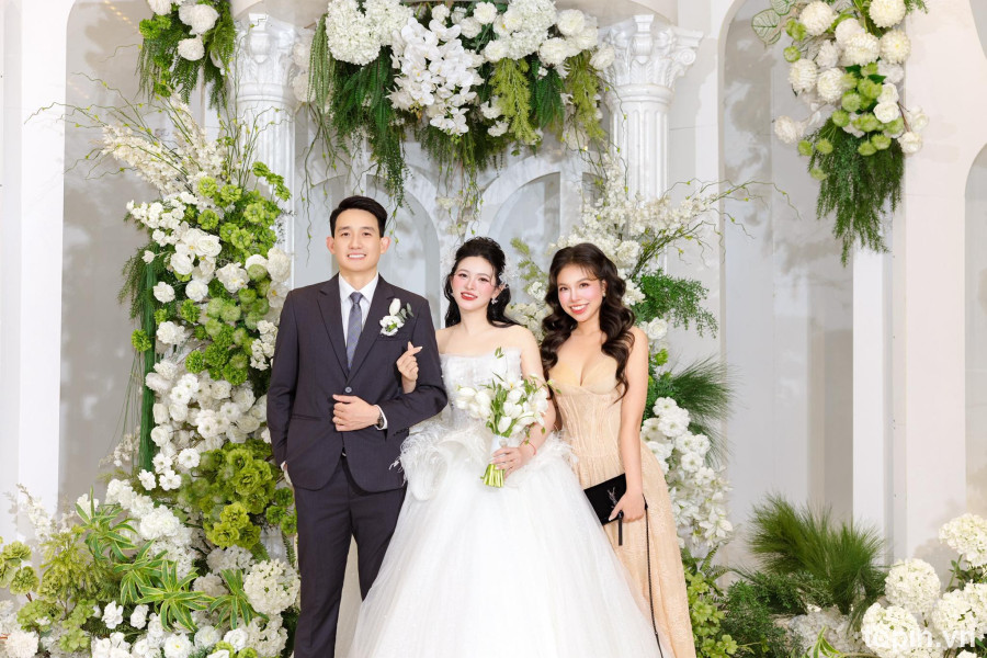 Váy Cưới Hàn Thủy