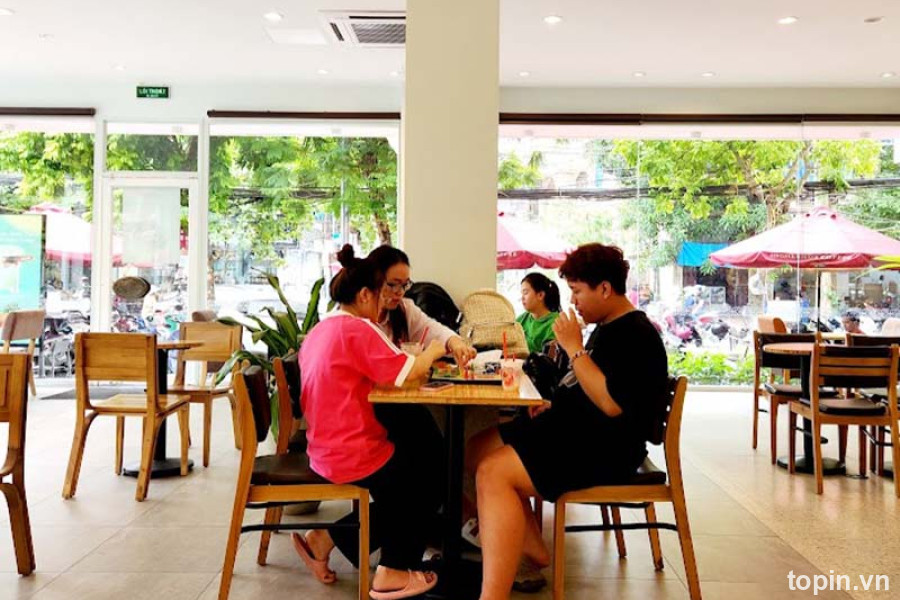 Highlands Coffee - 125 Trần Thành Ngọ