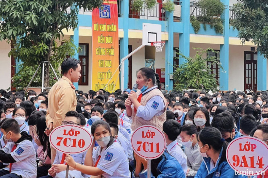 Trường THCS Trần Phú