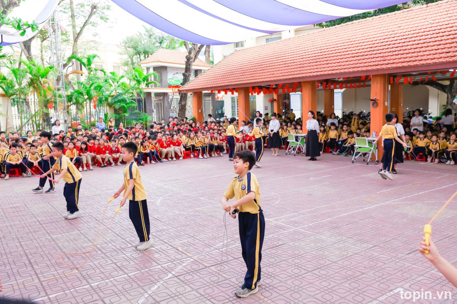 Trường Tiểu Học Nguyễn Tri Phương