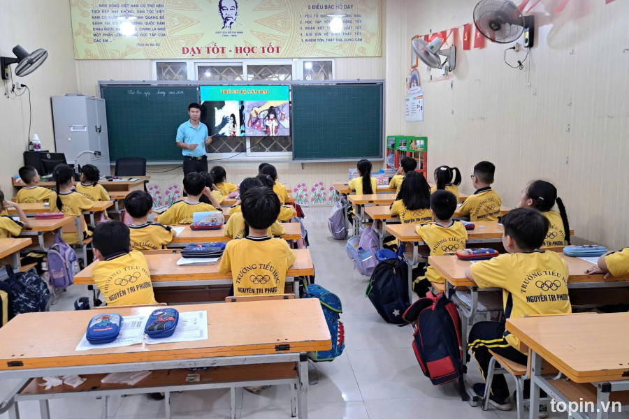 Trường Tiểu Học Nguyễn Tri Phương
