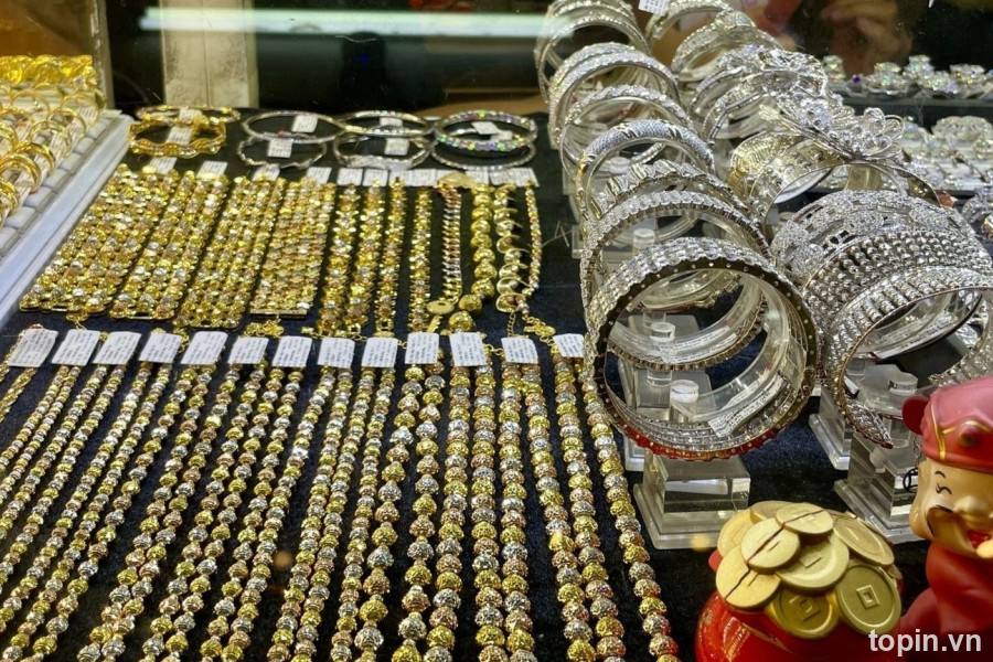 Tiệm Vàng Chung Hợp